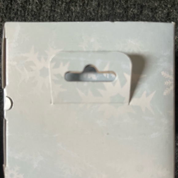 New With Tag NHL Black and Gold Holiday Ornament Hockey’s Anaheim Ducks Hockey. - Picture 6 of 7